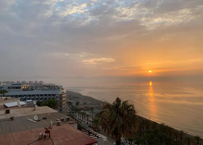 La Roca Sea View Apartment